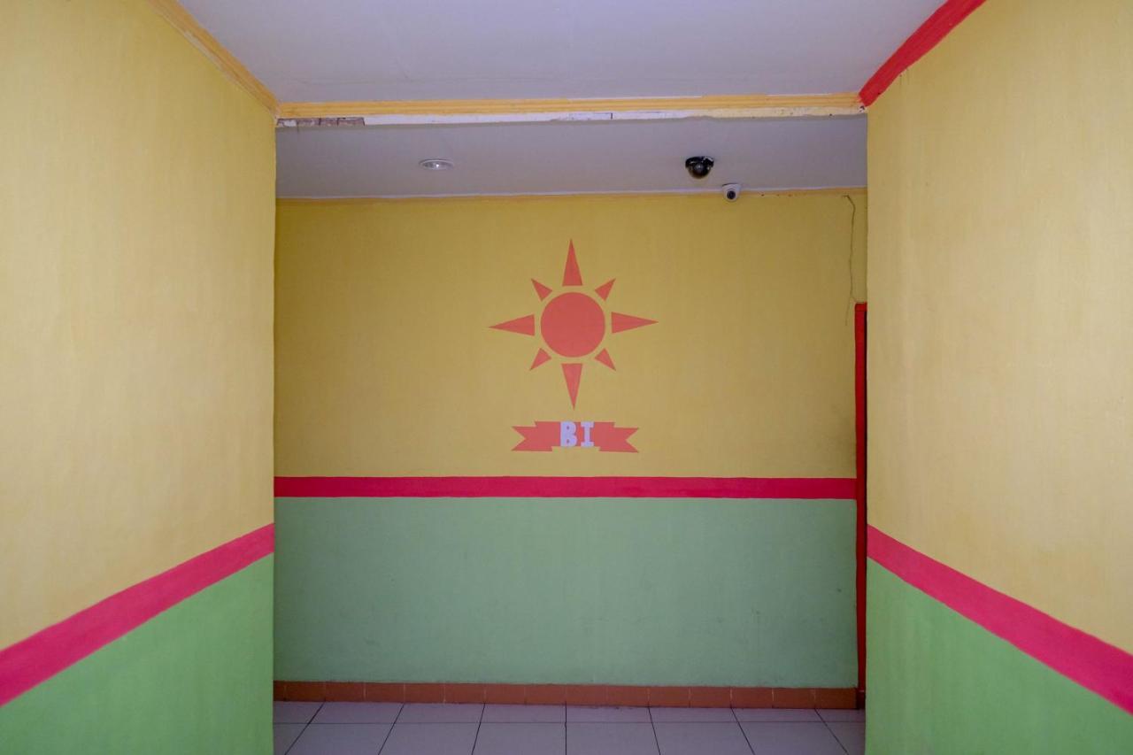Reddoorz Near Pelabuhan Nusantara Parepare Exterior foto