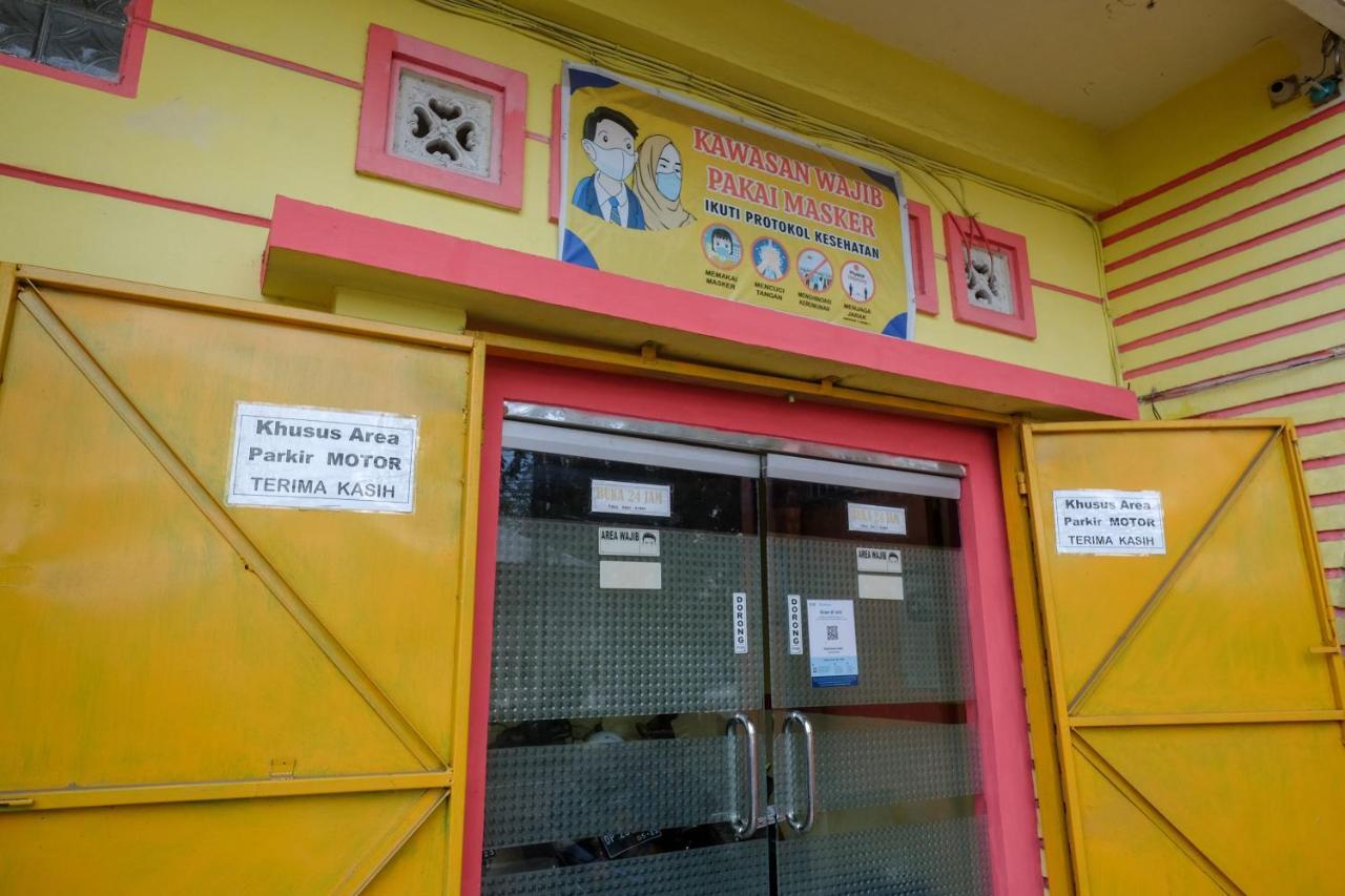 Reddoorz Near Pelabuhan Nusantara Parepare Exterior foto